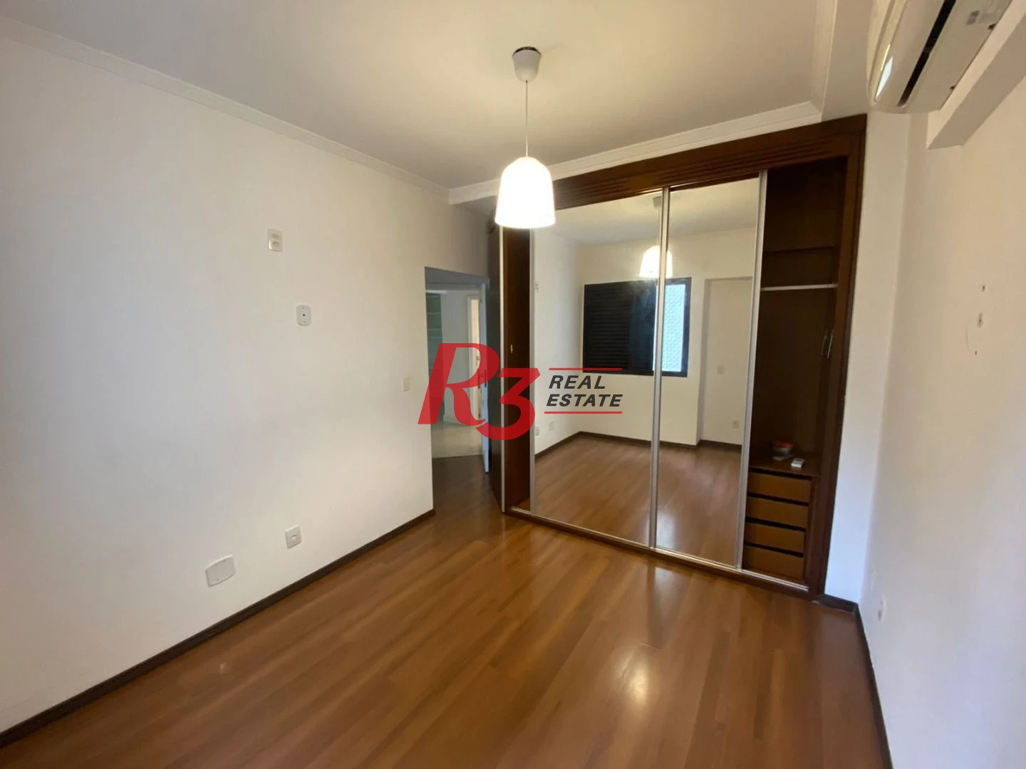Apartamento com 3 dormitórios para alugar, 179 m² por R$ 11.000,02/mês - Gonzaga - Santos/SP