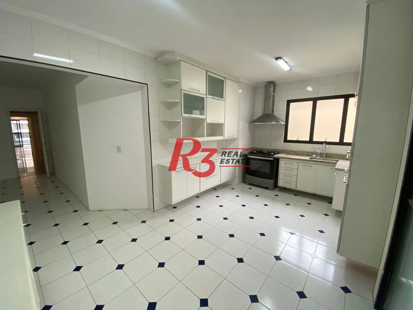 Apartamento com 3 dormitórios para alugar, 179 m² por R$ 11.000,02/mês - Gonzaga - Santos/SP