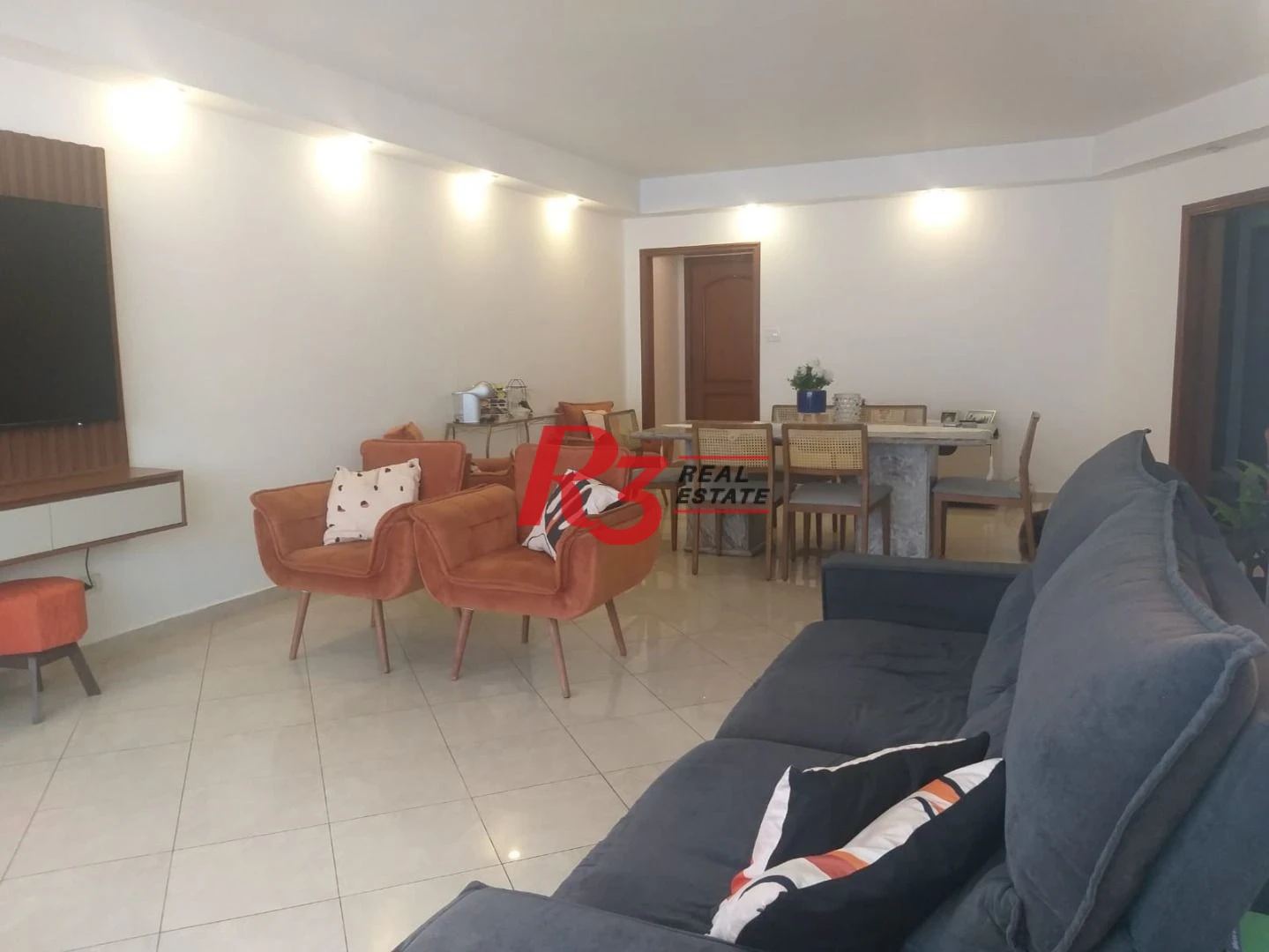 Apartamento com 3 dormitórios à venda, 156 m² por R$ 1.100.000,00 - Gonzaga - Santos/SP