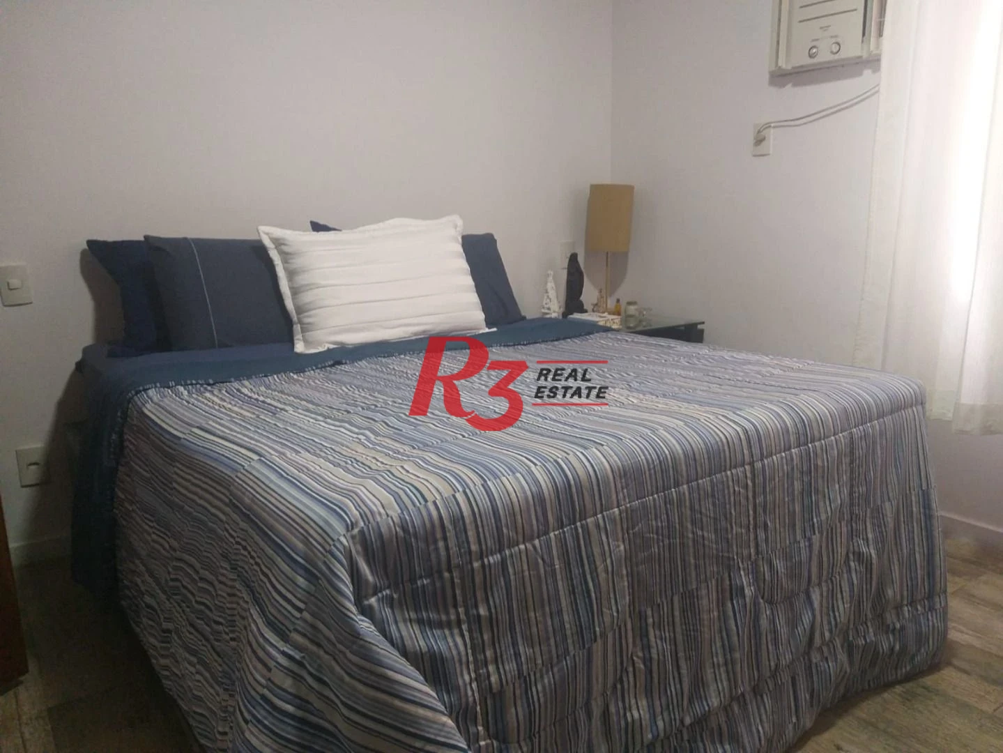 Apartamento com 3 dormitórios à venda, 156 m² por R$ 1.100.000,00 - Gonzaga - Santos/SP