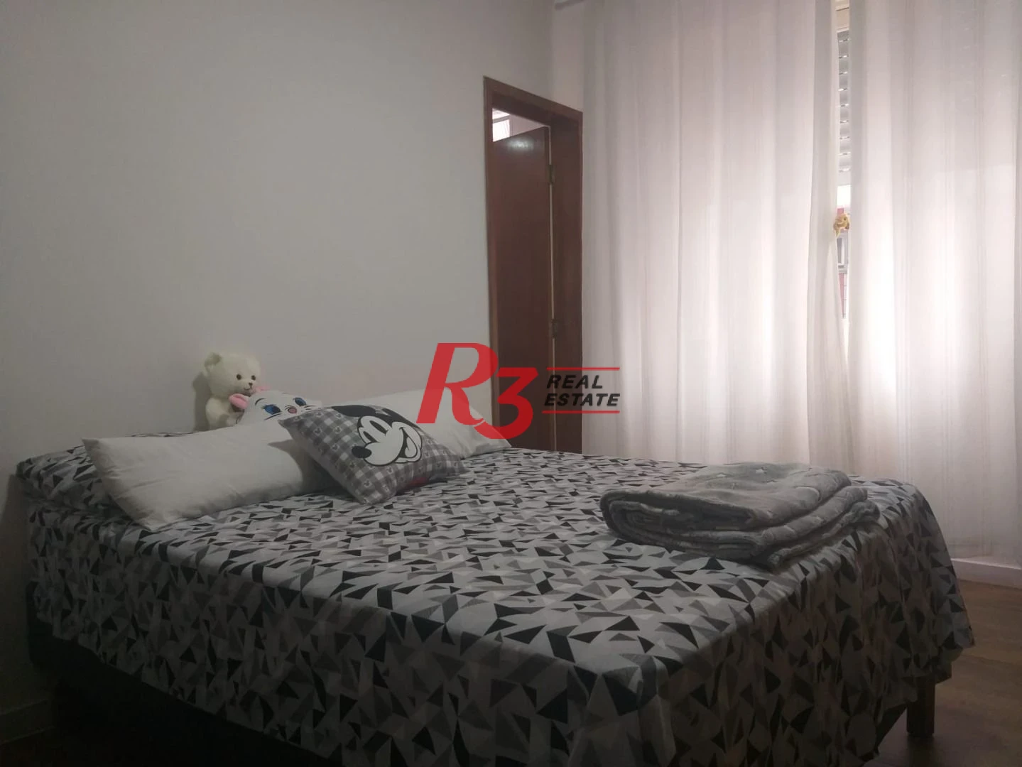 Apartamento com 3 dormitórios à venda, 156 m² por R$ 1.100.000,00 - Gonzaga - Santos/SP