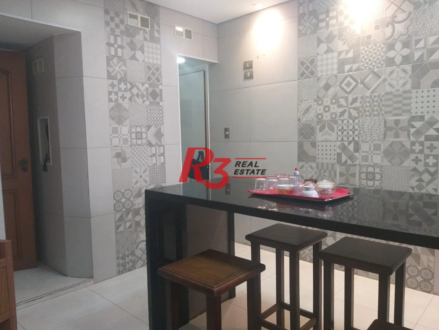 Apartamento com 3 dormitórios à venda, 156 m² por R$ 1.100.000,00 - Gonzaga - Santos/SP