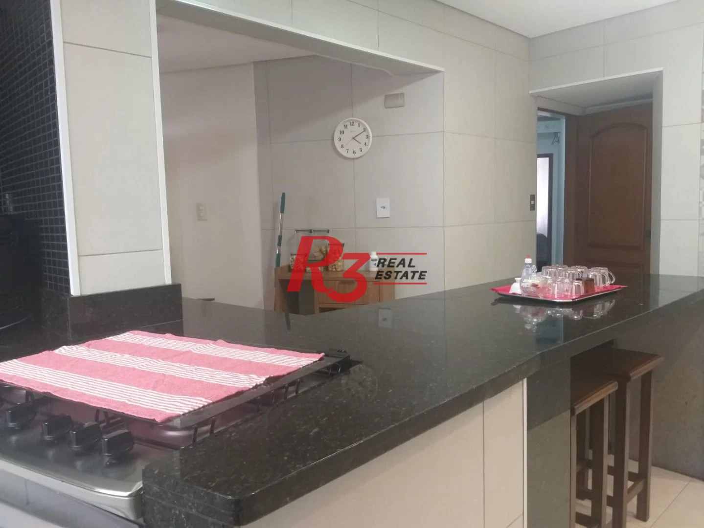 Apartamento com 3 dormitórios à venda, 156 m² por R$ 1.100.000,00 - Gonzaga - Santos/SP