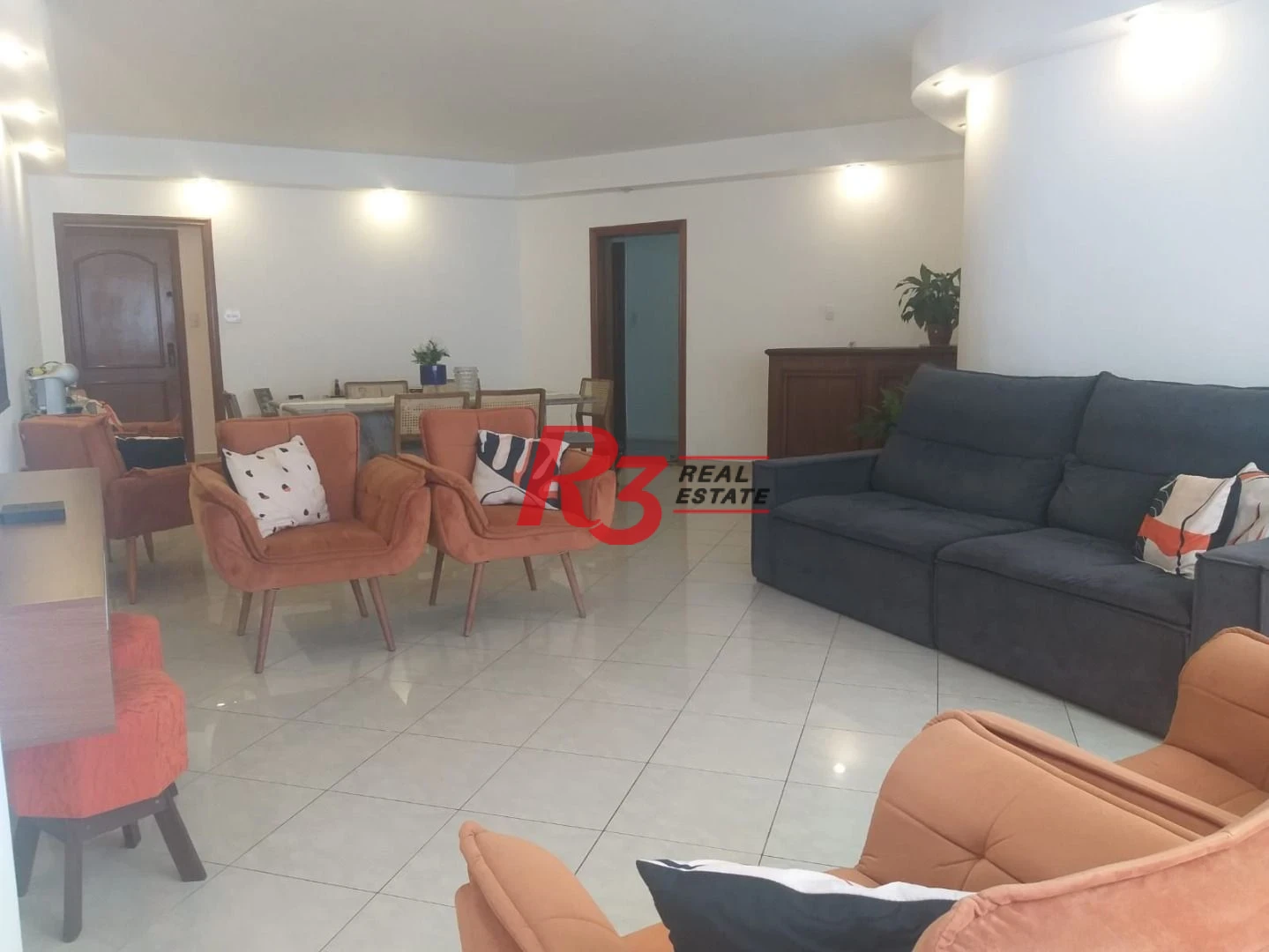Apartamento com 3 dormitórios à venda, 156 m² por R$ 1.100.000,00 - Gonzaga - Santos/SP