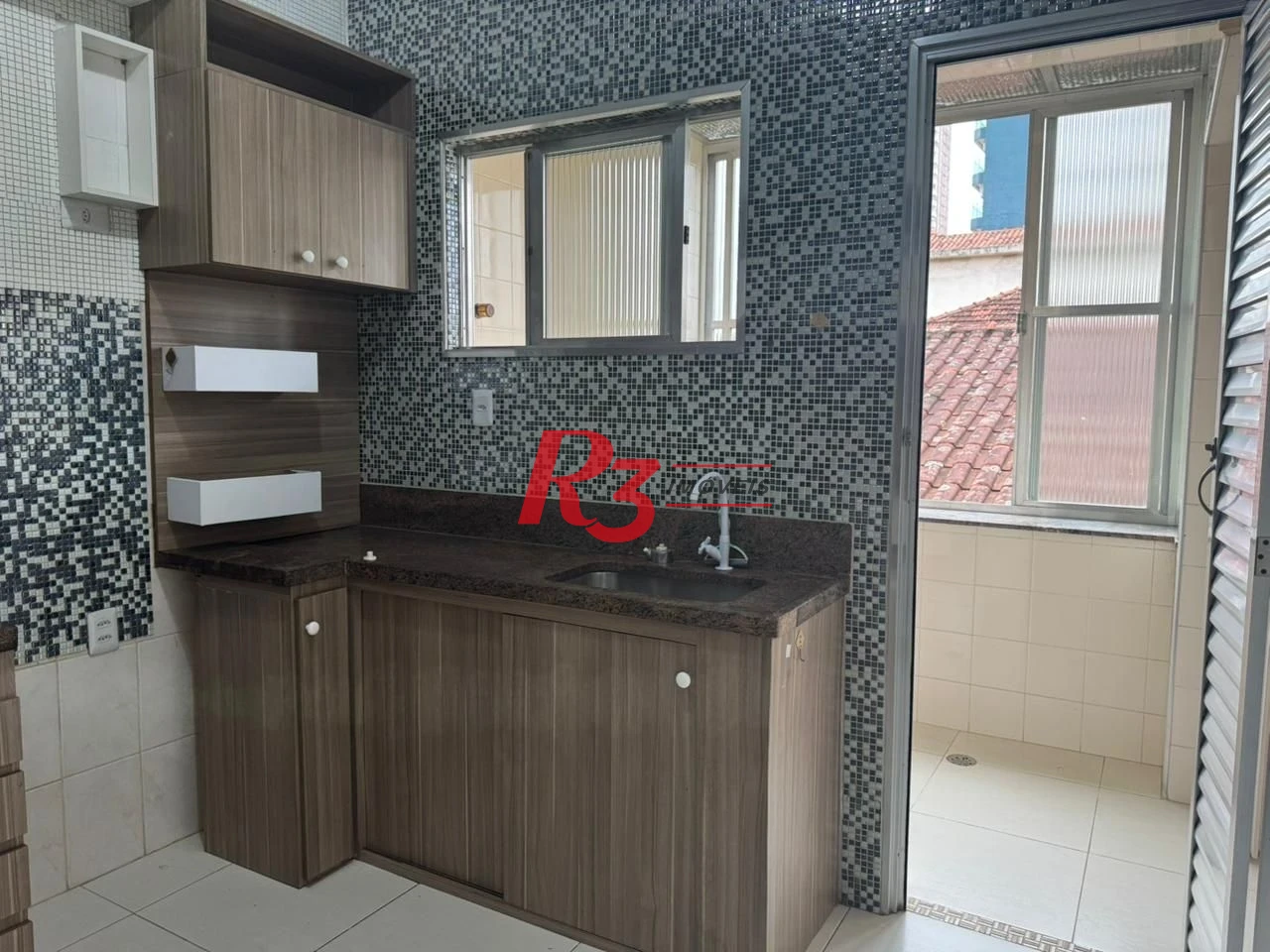Apartamento com 2 dormitórios à venda, 80 m² por R$ 445.000,00 - Boqueirão - Santos/SP