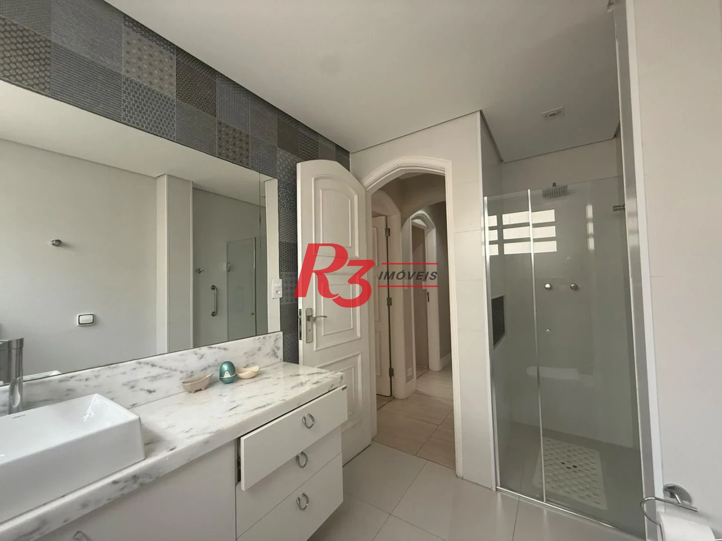 Apartamento com 3 dormitórios à venda, 194 m² por R$ 1.800.000,00 - Vila Matias - Santos/SP