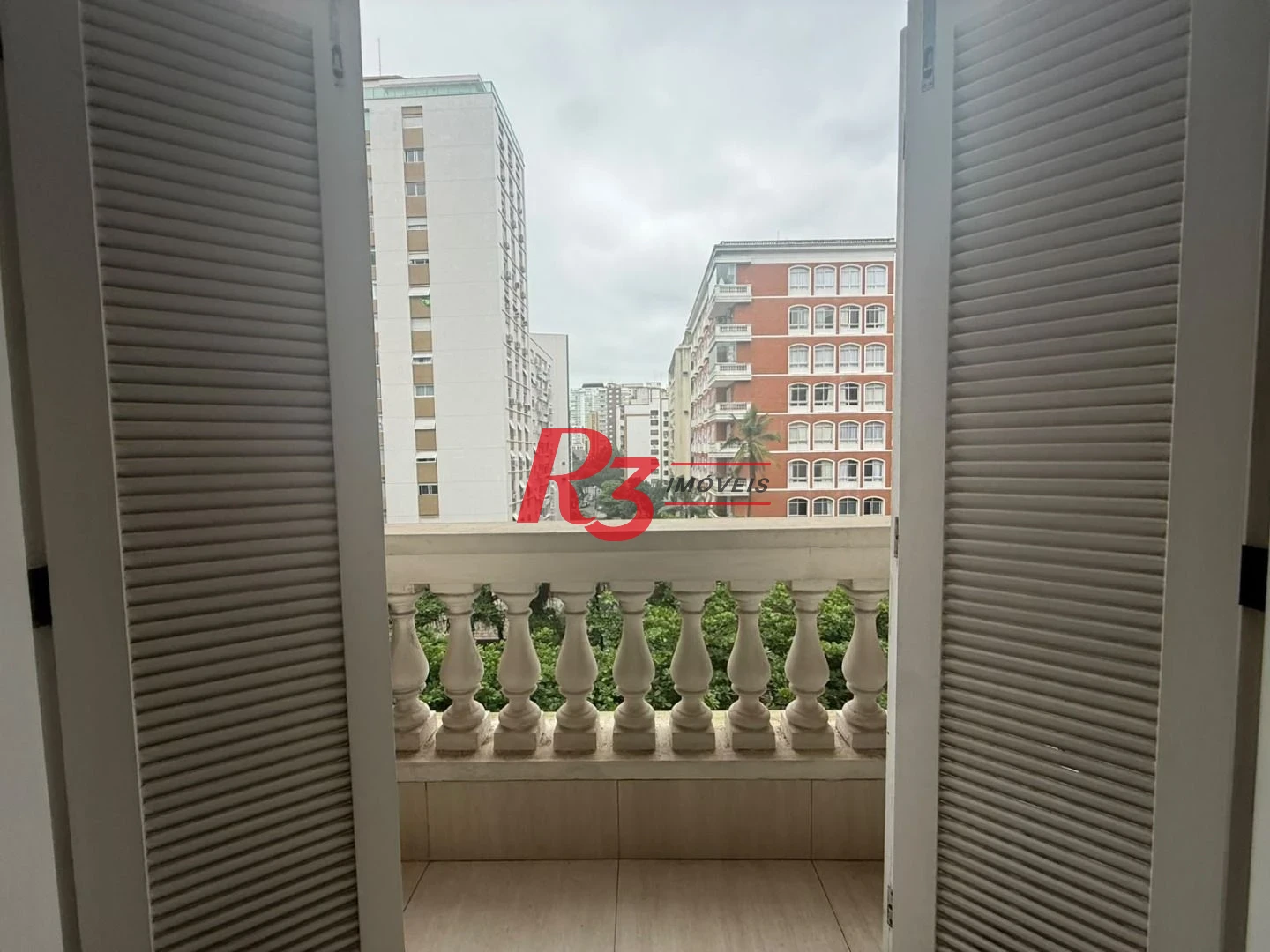 Apartamento com 3 dormitórios à venda, 194 m² por R$ 1.800.000,00 - Vila Matias - Santos/SP