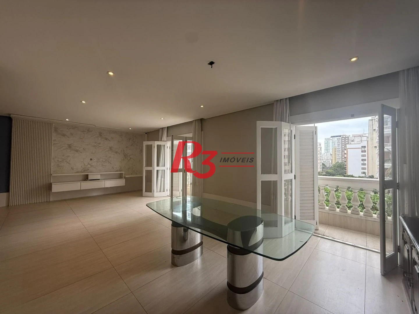Apartamento com 3 dormitórios à venda, 194 m² por R$ 1.800.000,00 - Vila Matias - Santos/SP