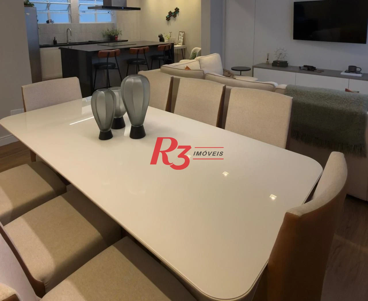 Apartamento com 3 dormitórios à venda, 133 m² por R$ 1.300.000,00 - Gonzaga - Santos/SP