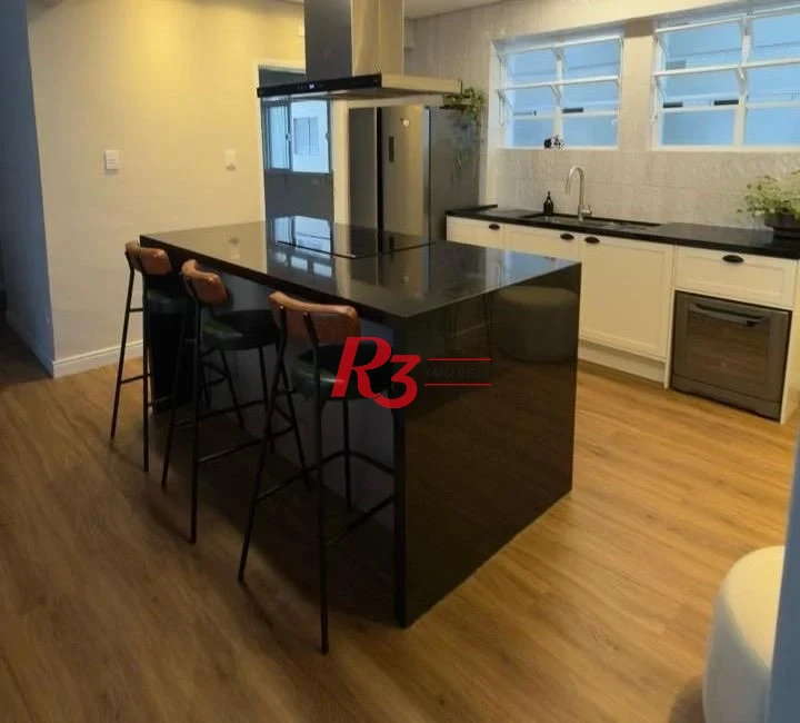Apartamento com 3 dormitórios à venda, 133 m² por R$ 1.300.000,00 - Gonzaga - Santos/SP