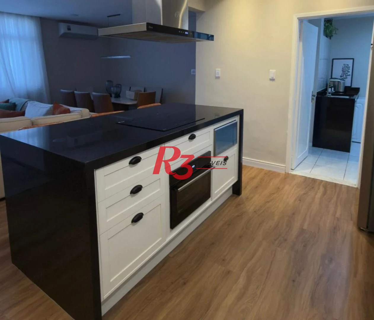 Apartamento com 3 dormitórios à venda, 133 m² por R$ 1.300.000,00 - Gonzaga - Santos/SP