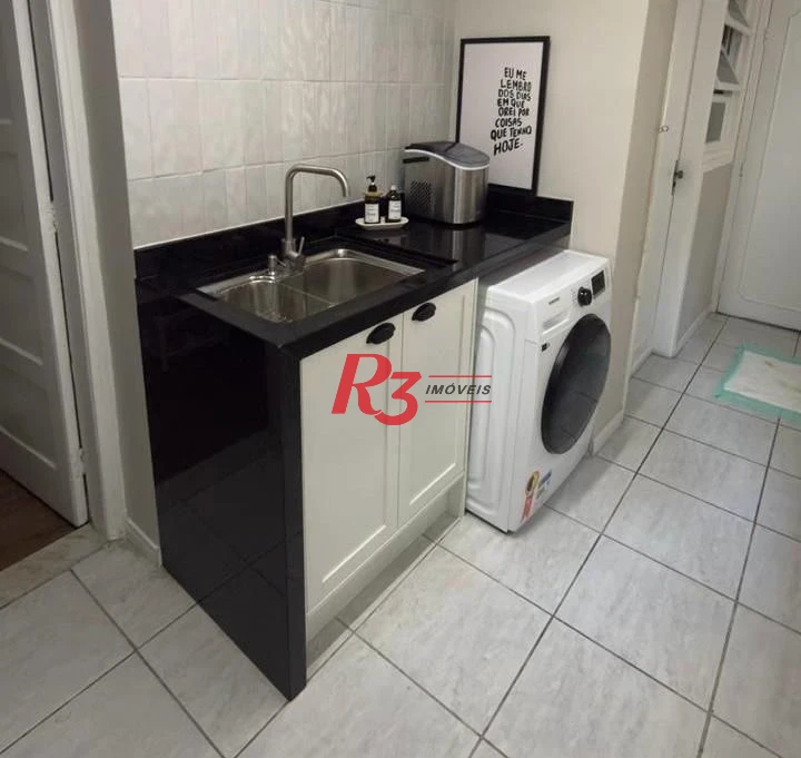 Apartamento com 3 dormitórios à venda, 133 m² por R$ 1.300.000,00 - Gonzaga - Santos/SP