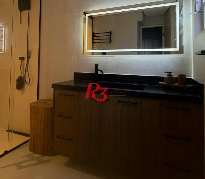 Apartamento com 3 dormitórios à venda, 133 m² por R$ 1.300.000,00 - Gonzaga - Santos/SP