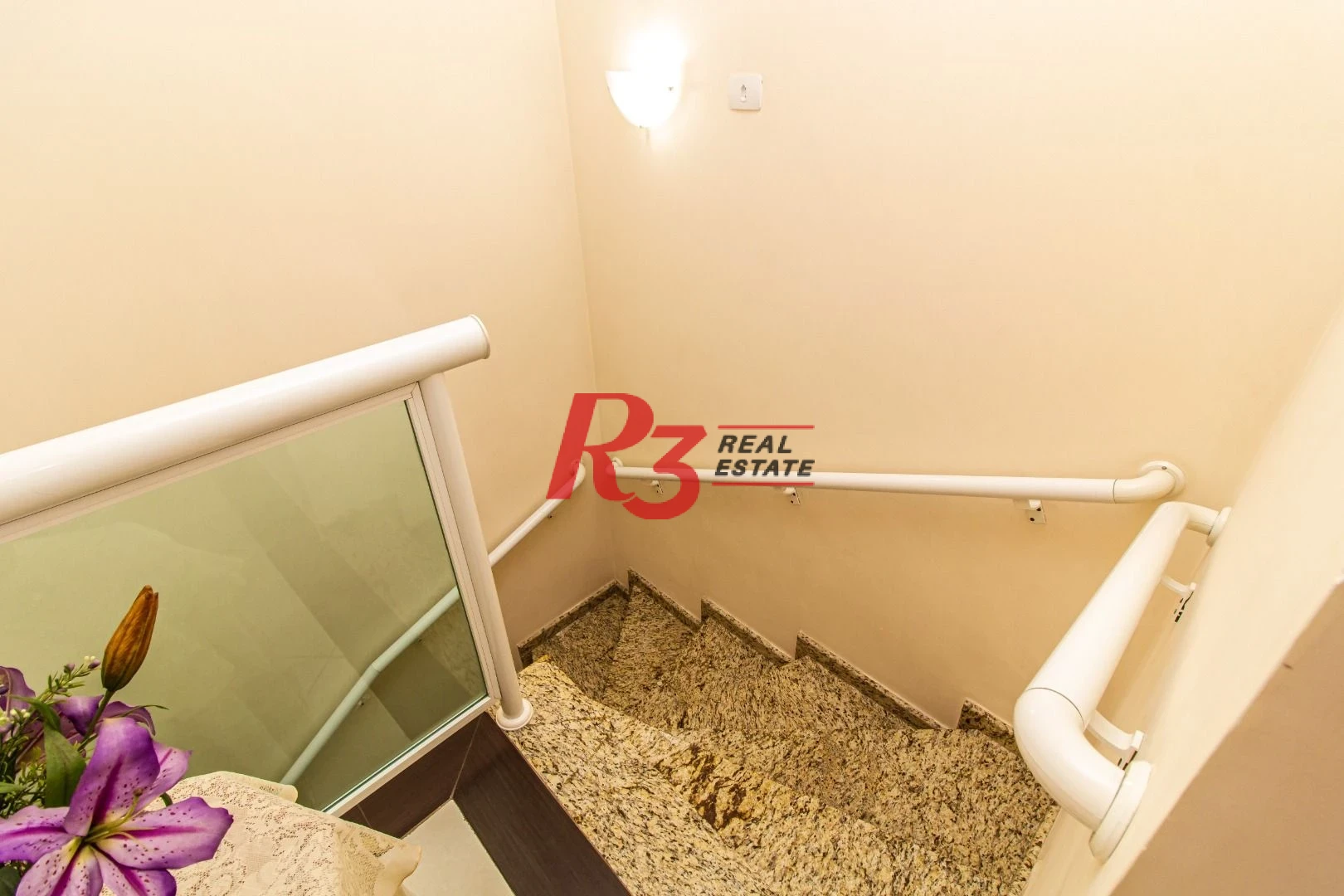 Sobrado à venda, 140 m² por R$ 730.000,00 - Estuário - Santos/SP
