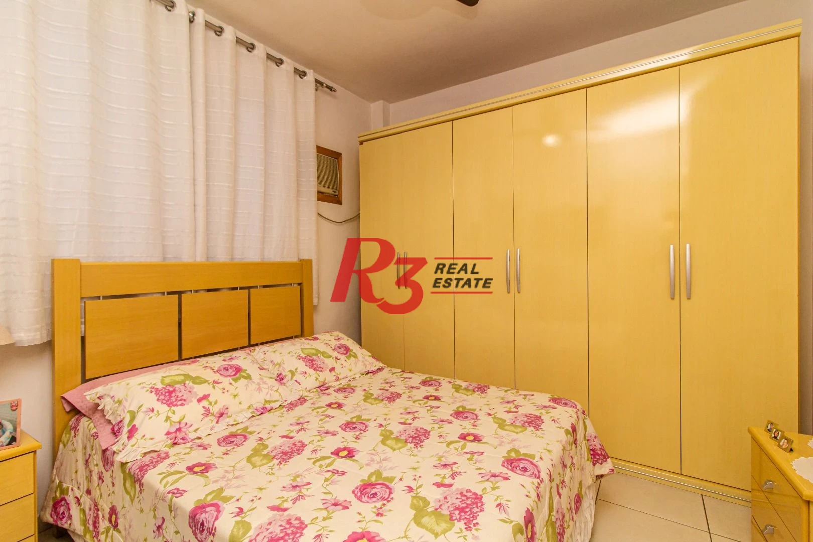 Sobrado à venda, 140 m² por R$ 730.000,00 - Estuário - Santos/SP