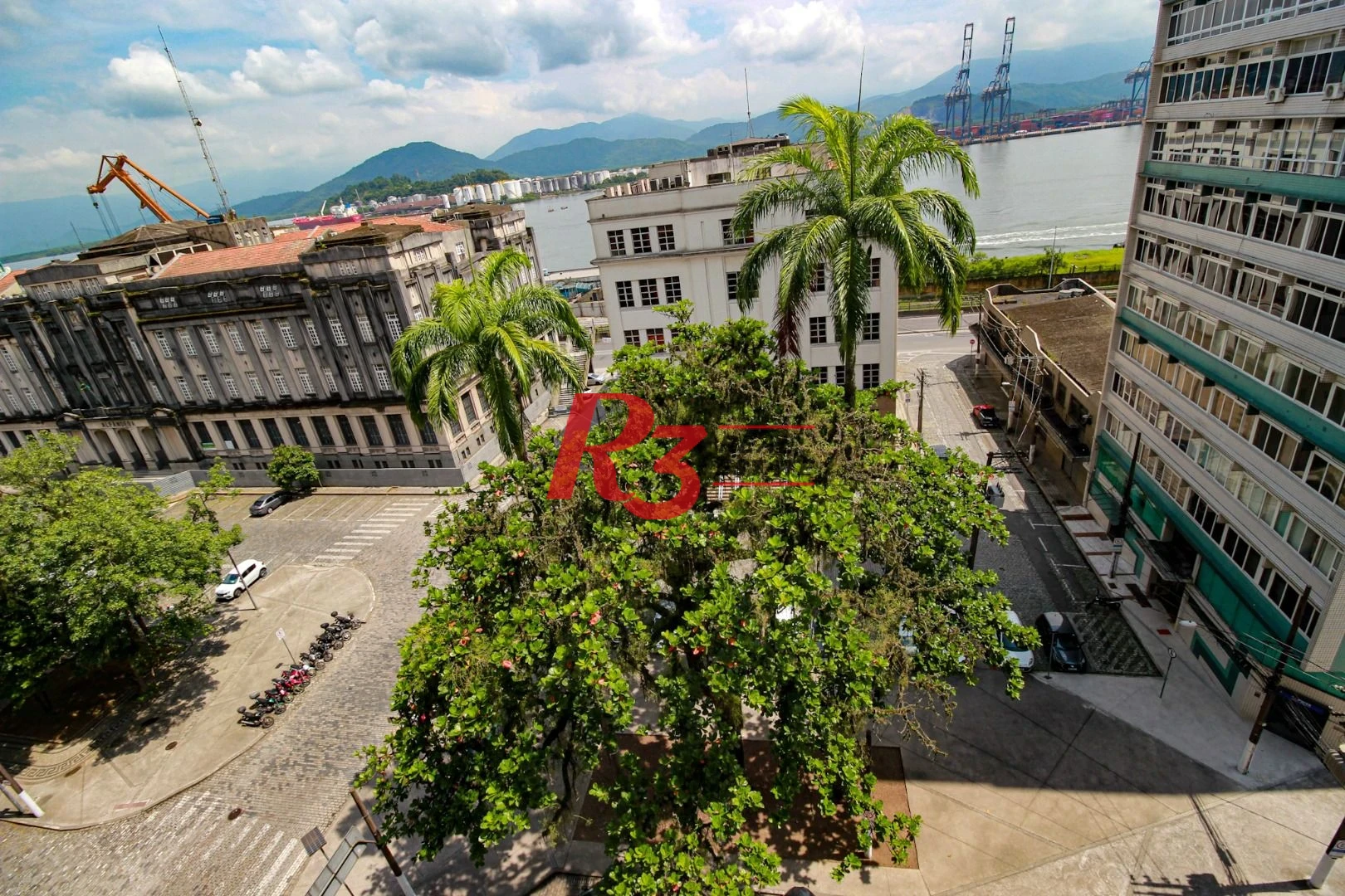 Sala para alugar, 90 m² por R$ 3.600,00/mês - Centro - Santos/SP