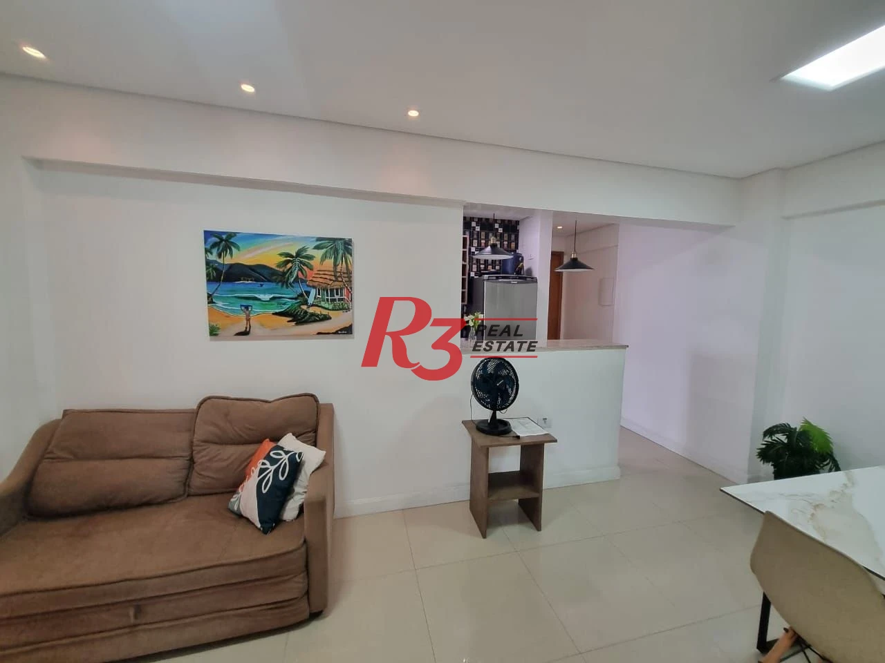 Oportunidade à venda no José Menino! Porteira fechada, 2 quartos,sacada vista livre,  1 vaga, lazer com piscina e academia, andar alto, portaria 24h!