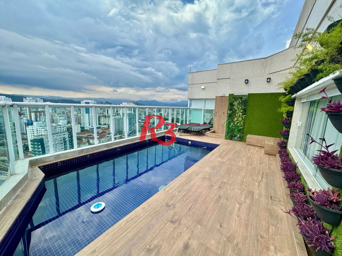 Cobertura com 3 dormitórios à venda, 273 m² por R$ 4.950.000,00 - Boqueirão - Santos/SP