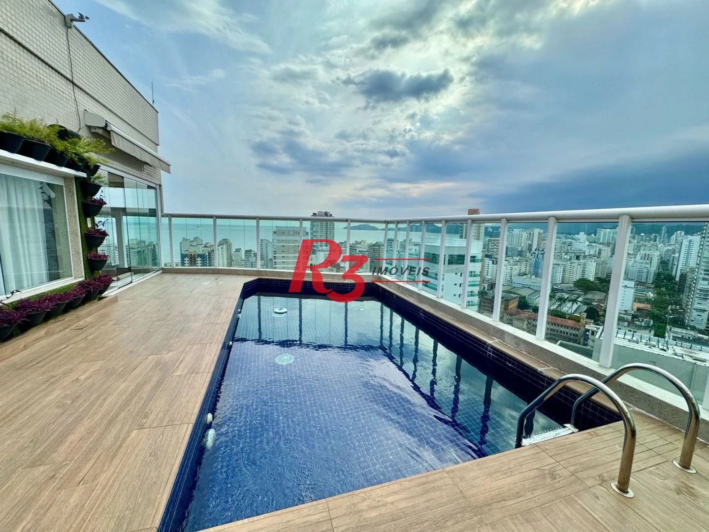 Cobertura com 3 dormitórios à venda, 273 m² por R$ 4.950.000,00 - Boqueirão - Santos/SP