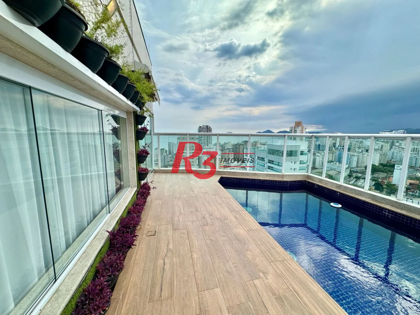 Cobertura com 3 dormitórios à venda, 273 m² por R$ 4.950.000,00 - Boqueirão - Santos/SP
