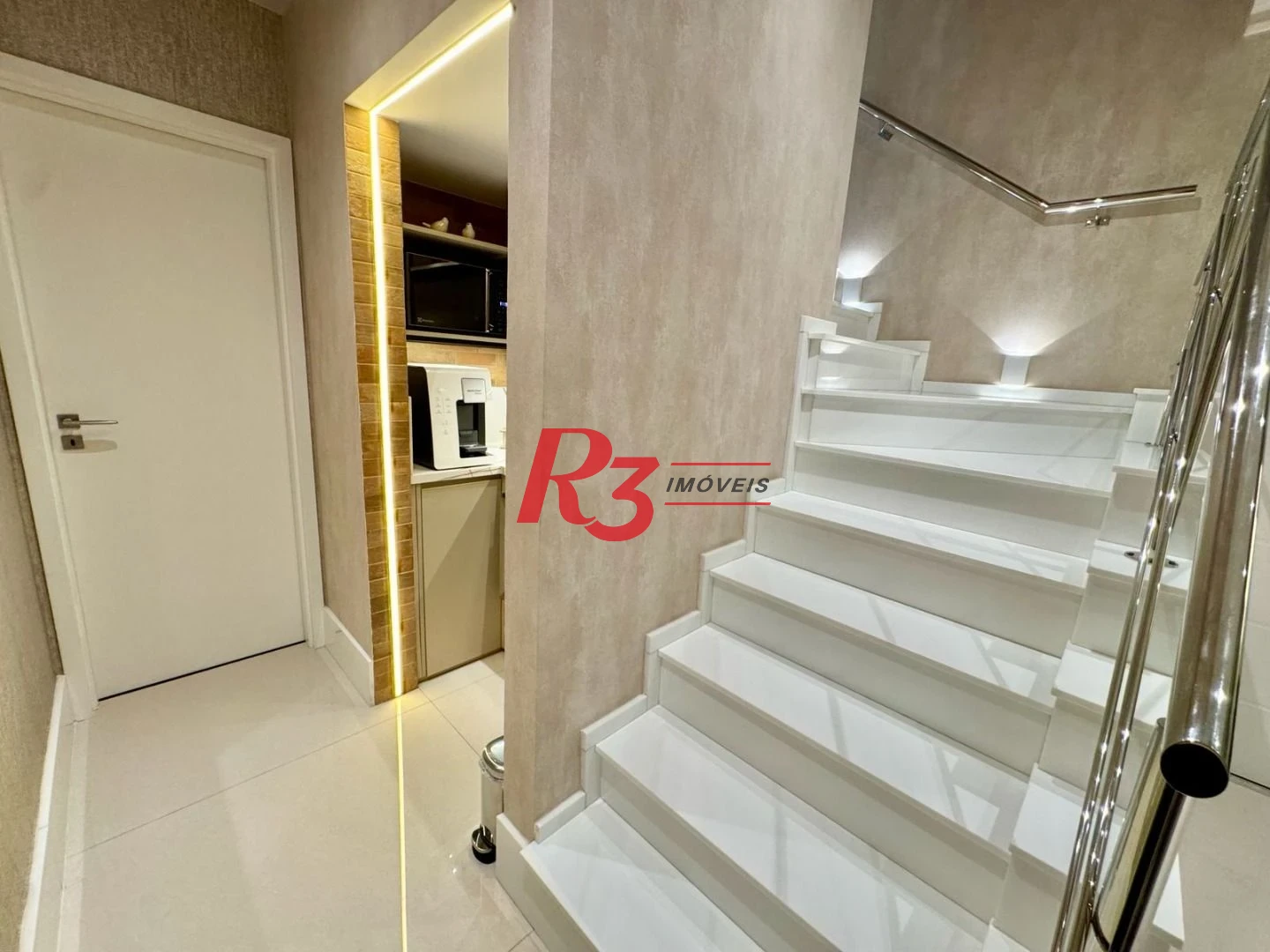 Cobertura com 3 dormitórios à venda, 273 m² por R$ 4.950.000,00 - Boqueirão - Santos/SP