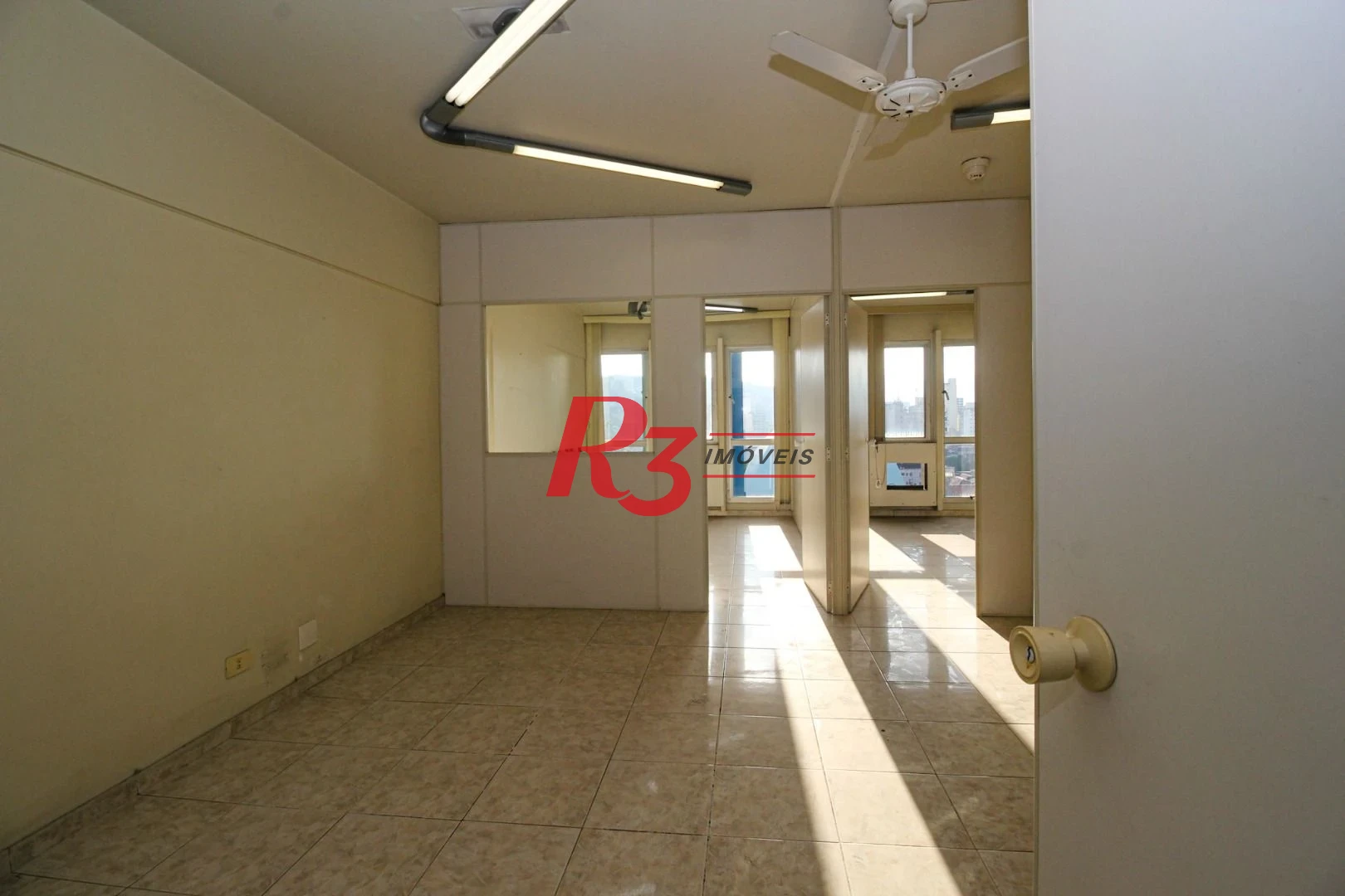 Sala para alugar, 70 m² por R$ 3.000,00/mês - Centro - Santos/SP
