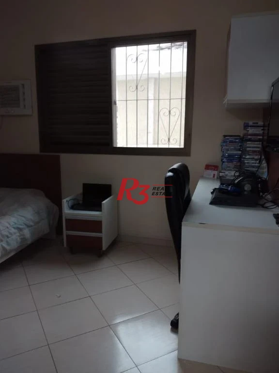 Casa Tríplex  à venda com 4 dormitórios, piscina, churrasqueira,  237 m² - Campo Grande - Santos/SP