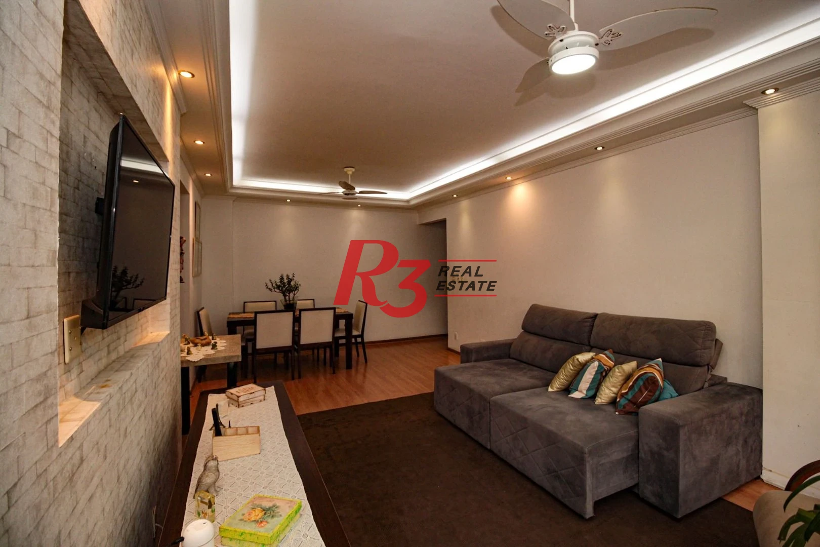 Apartamento com 2 dormitórios à venda, 109 m² por R$ 650.000,00 - José Menino - Santos/SP