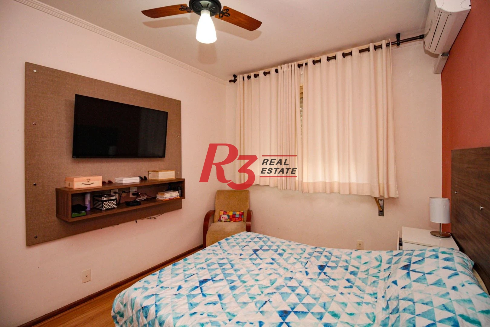 Apartamento com 2 dormitórios à venda, 109 m² por R$ 650.000,00 - José Menino - Santos/SP