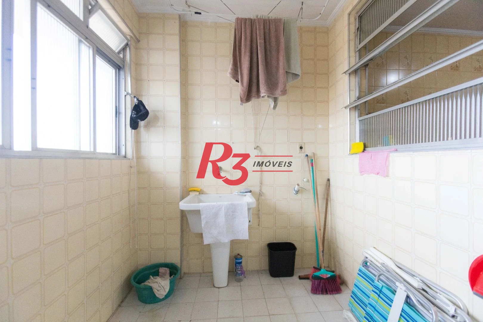 Cobertura com 3 dormitórios à venda, 200 m² por R$ 650.000,00 - Embaré - Santos/SP