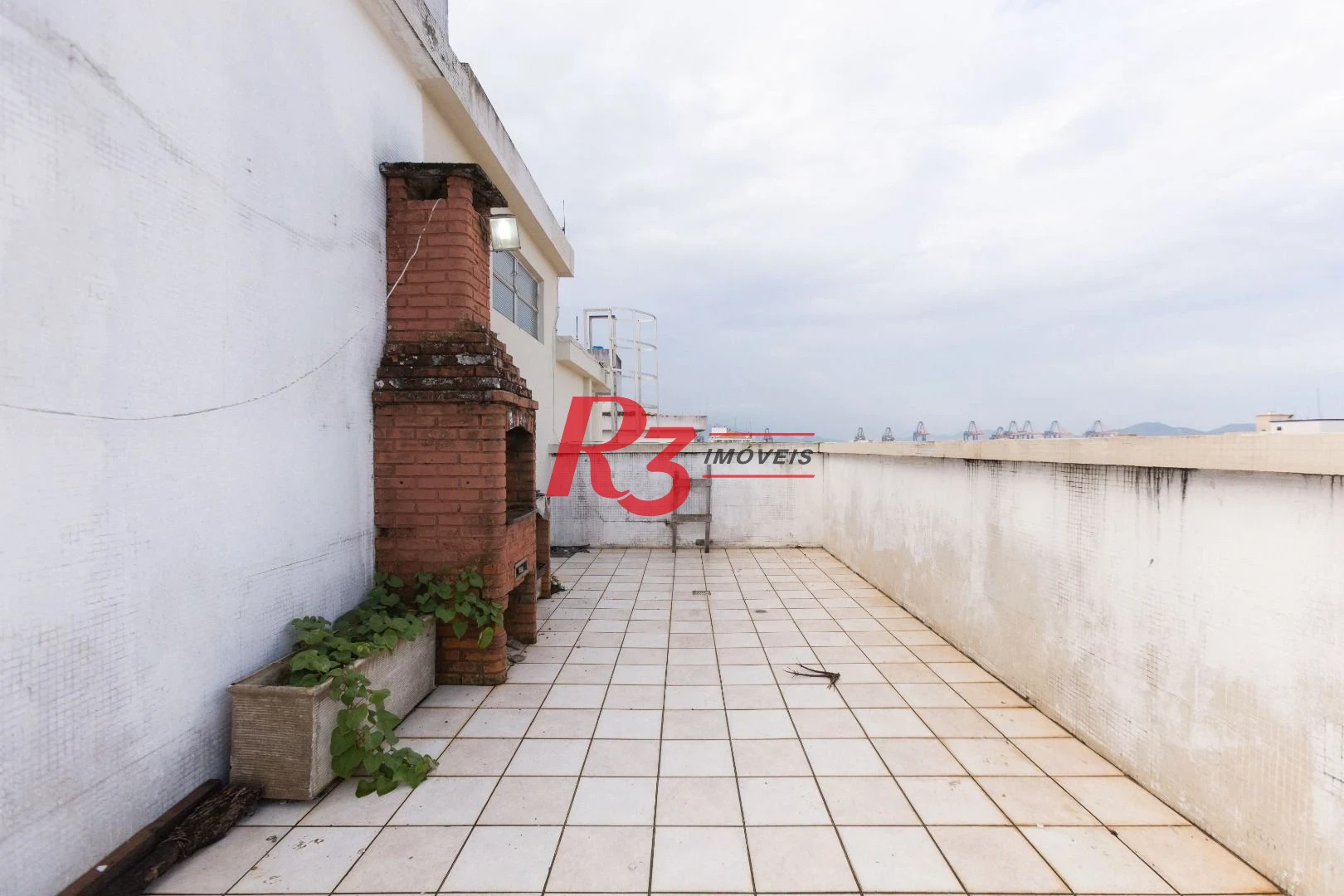 Cobertura com 3 dormitórios à venda, 200 m² por R$ 650.000,00 - Embaré - Santos/SP