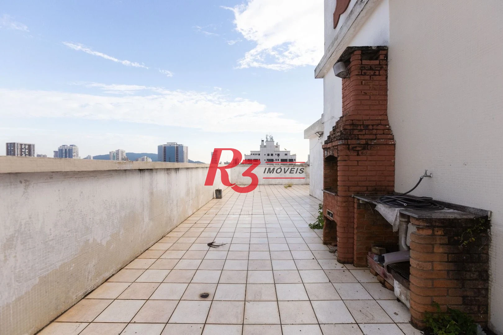 Cobertura com 3 dormitórios à venda, 200 m² por R$ 650.000,00 - Embaré - Santos/SP