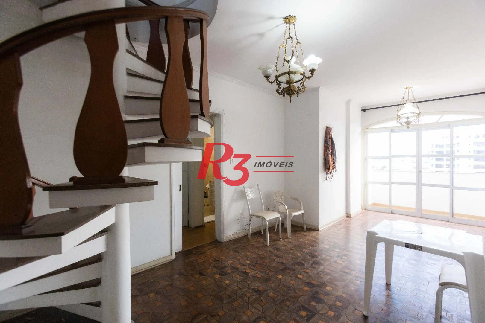 Cobertura com 3 dormitórios à venda, 200 m² por R$ 650.000,00 - Embaré - Santos/SP
