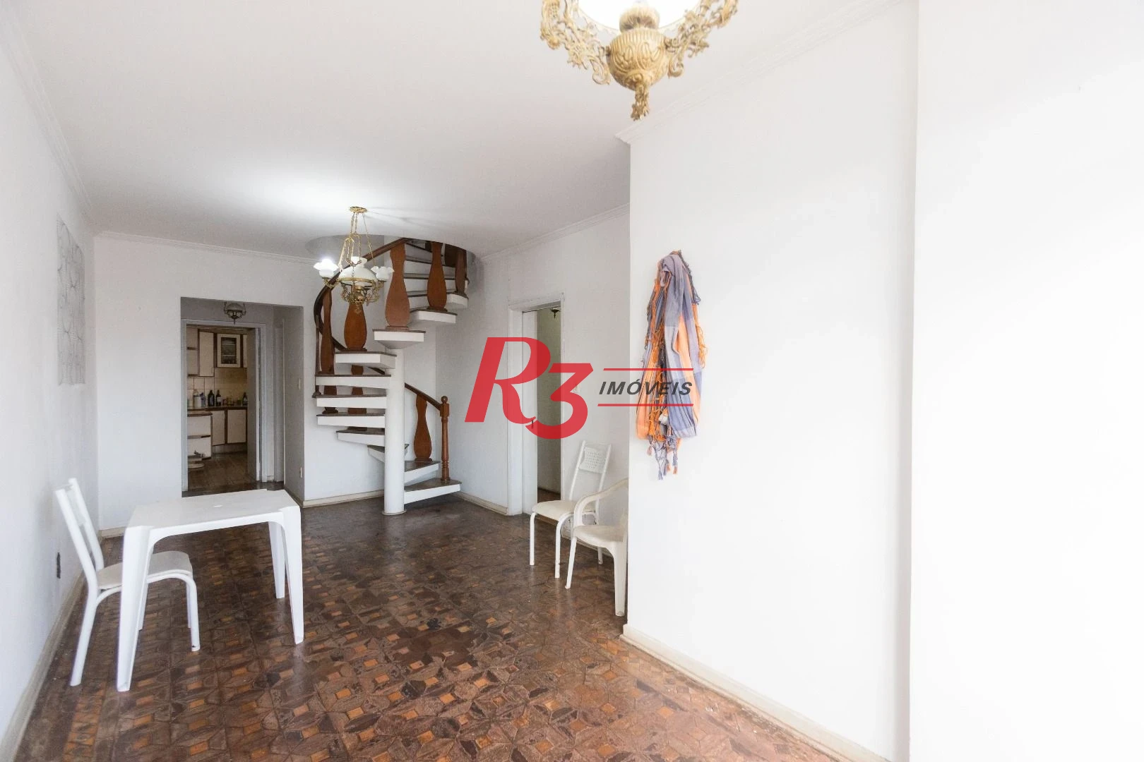 Cobertura com 3 dormitórios à venda, 200 m² por R$ 650.000,00 - Embaré - Santos/SP