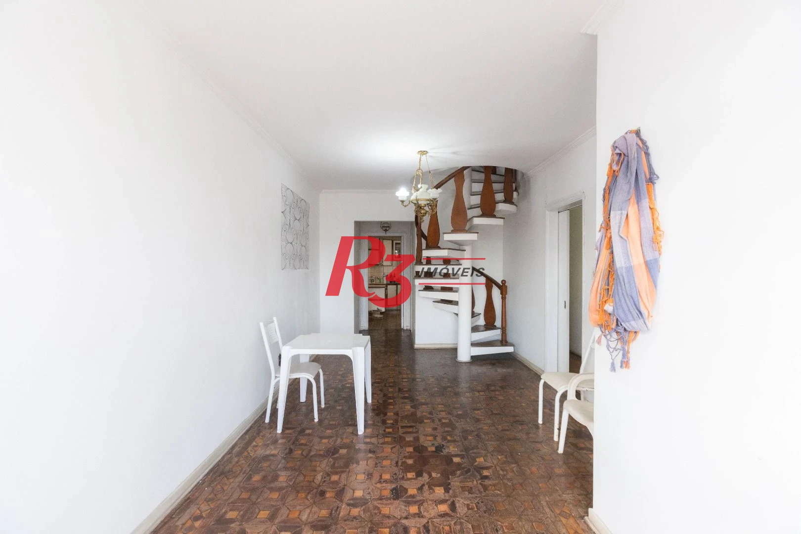Cobertura com 3 dormitórios à venda, 200 m² por R$ 650.000,00 - Embaré - Santos/SP