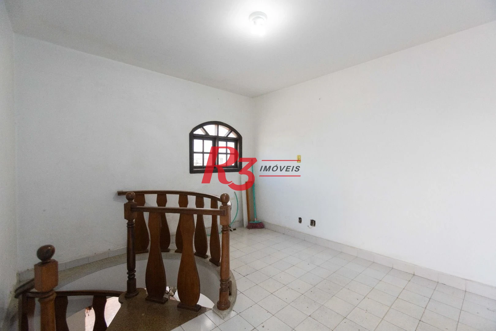 Cobertura com 3 dormitórios à venda, 200 m² por R$ 650.000,00 - Embaré - Santos/SP