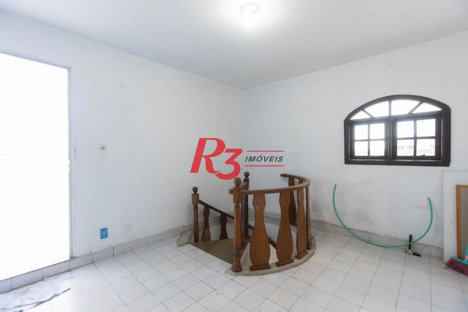Cobertura com 3 dormitórios à venda, 200 m² por R$ 650.000,00 - Embaré - Santos/SP