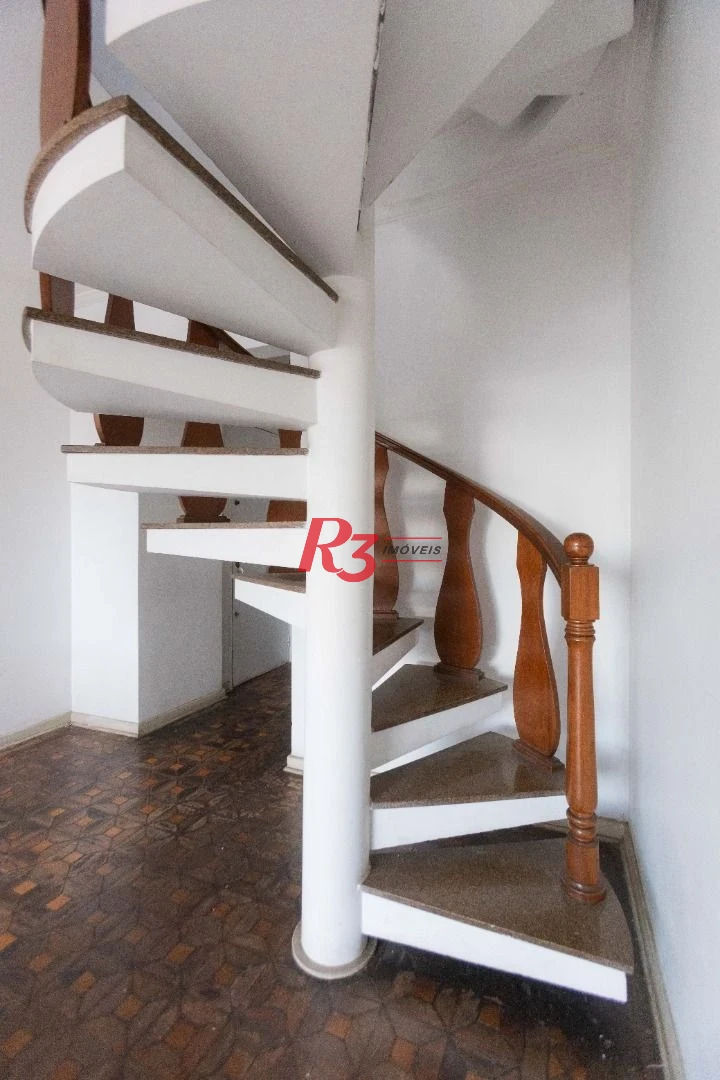 Cobertura com 3 dormitórios à venda, 200 m² por R$ 650.000,00 - Embaré - Santos/SP