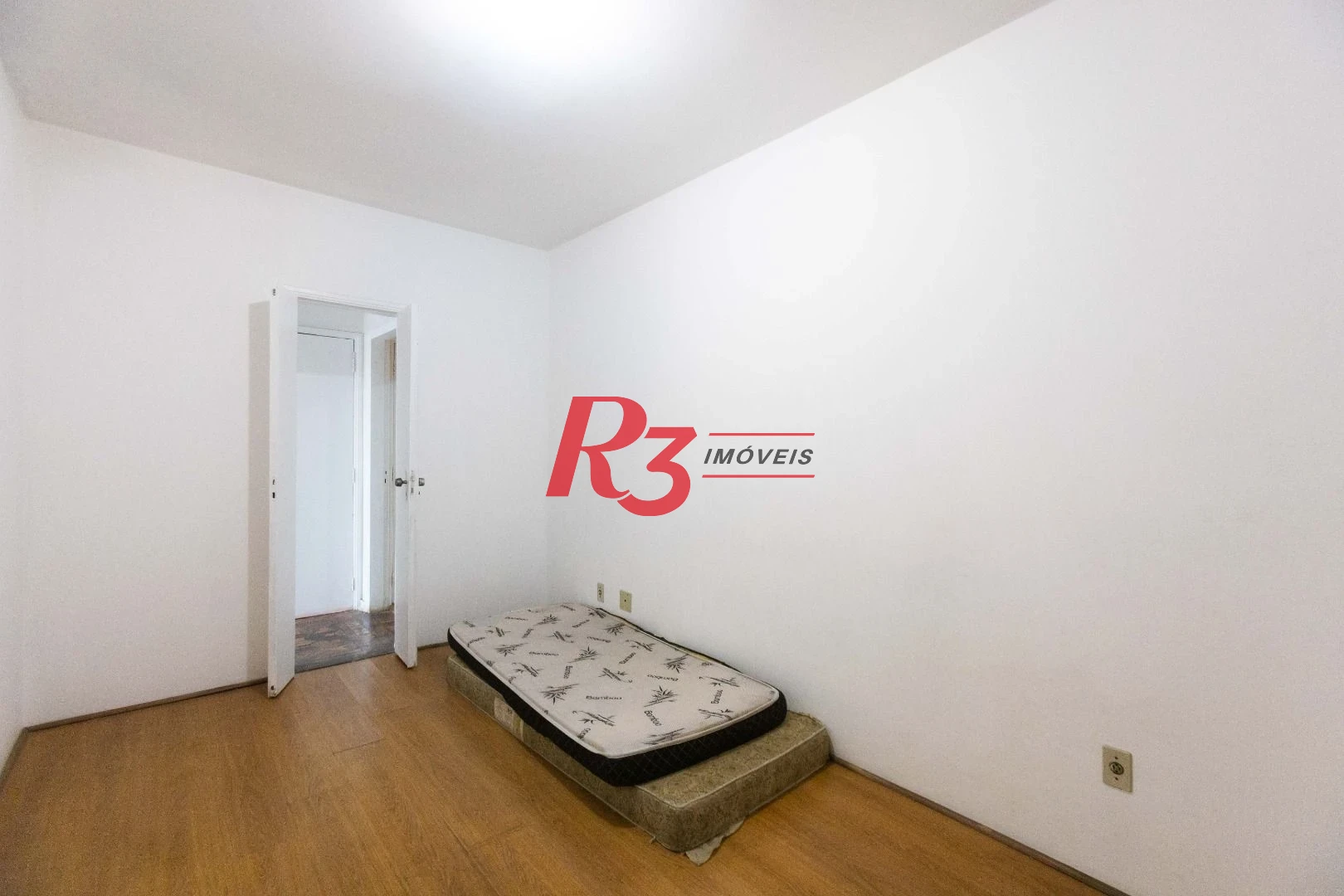 Cobertura com 3 dormitórios à venda, 200 m² por R$ 650.000,00 - Embaré - Santos/SP