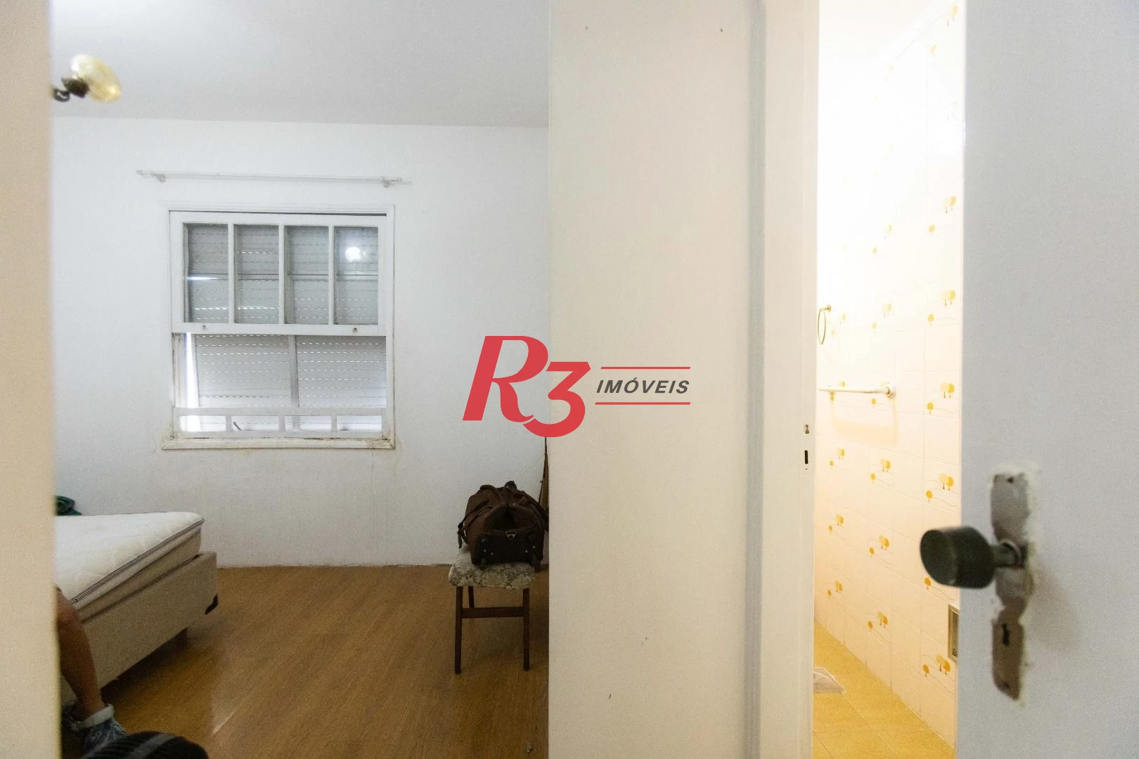 Cobertura com 3 dormitórios à venda, 200 m² por R$ 650.000,00 - Embaré - Santos/SP