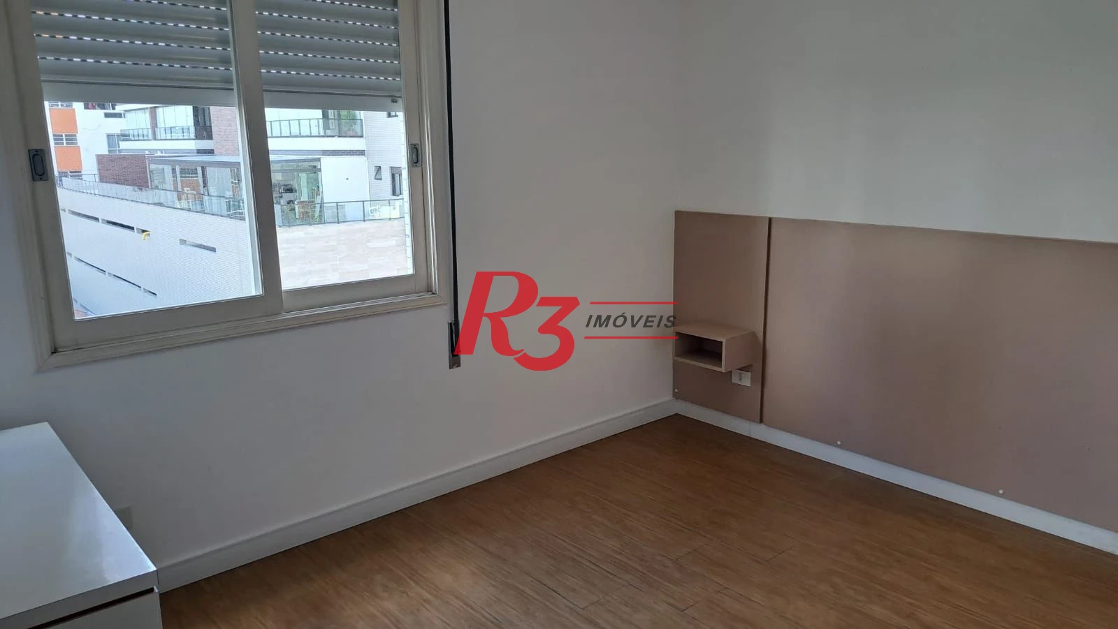 Apartamento com 3 dormitórios à venda, 184 m² por R$ 980.000,00 - Gonzaga - Santos/SP