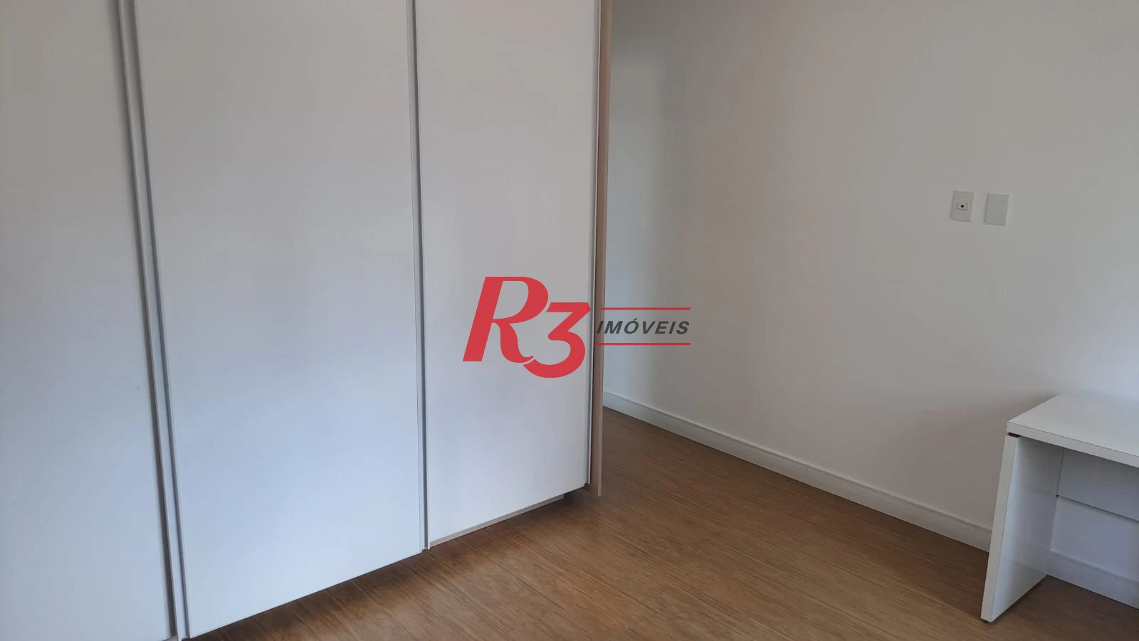 Apartamento com 3 dormitórios à venda, 184 m² por R$ 980.000,00 - Gonzaga - Santos/SP