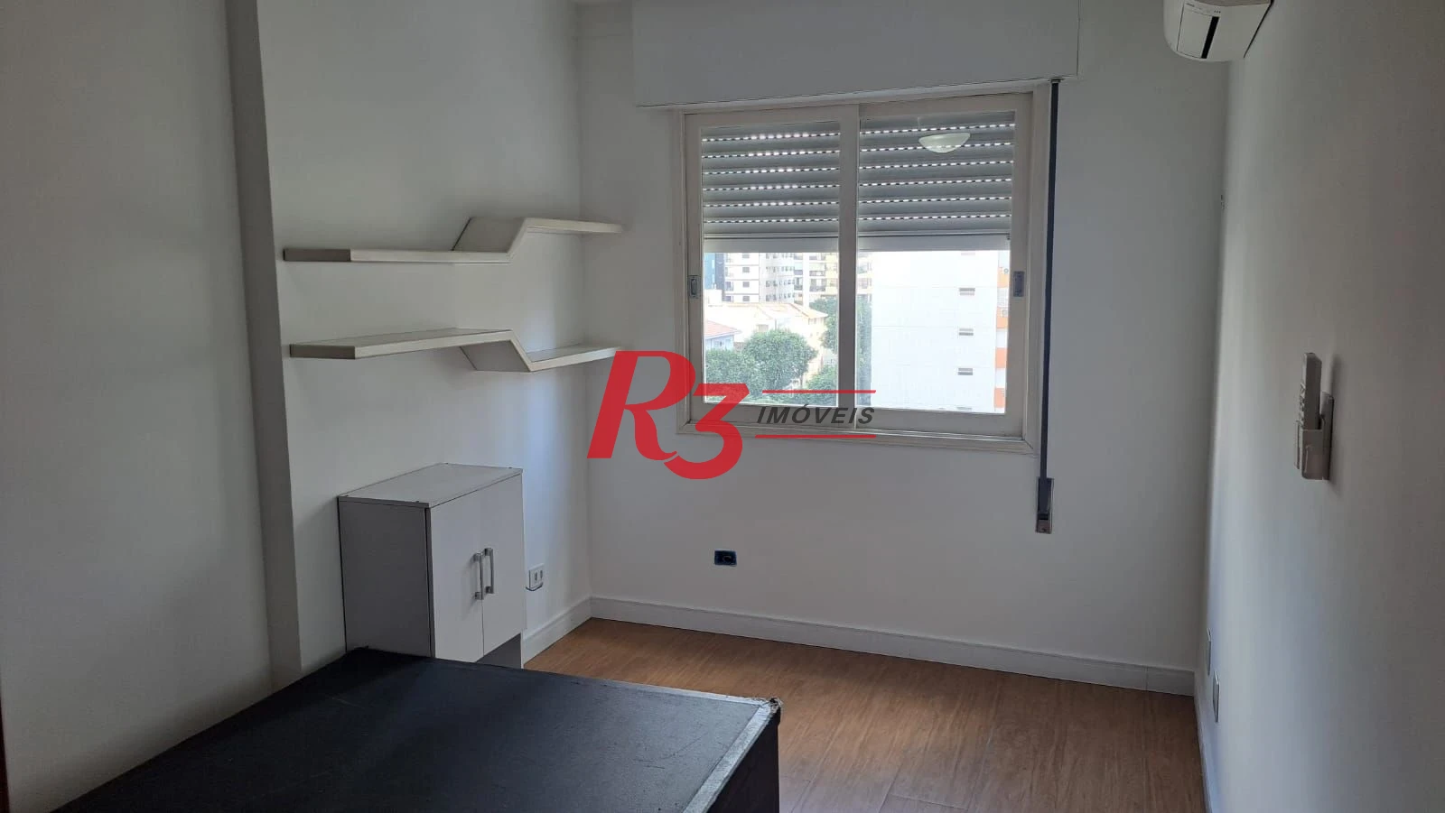 Apartamento com 3 dormitórios à venda, 184 m² por R$ 980.000,00 - Gonzaga - Santos/SP