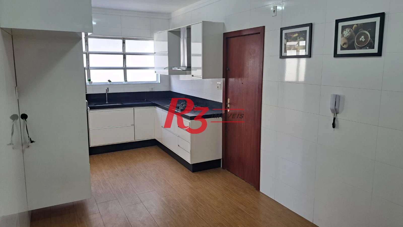 Apartamento com 3 dormitórios à venda, 184 m² por R$ 980.000,00 - Gonzaga - Santos/SP
