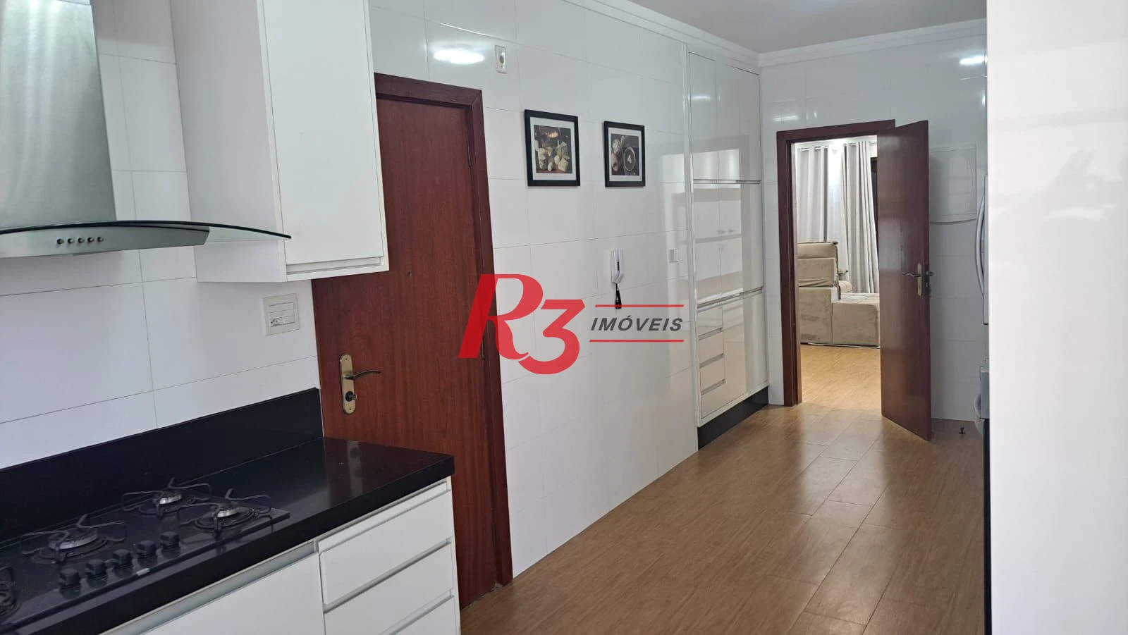 Apartamento com 3 dormitórios à venda, 184 m² por R$ 980.000,00 - Gonzaga - Santos/SP