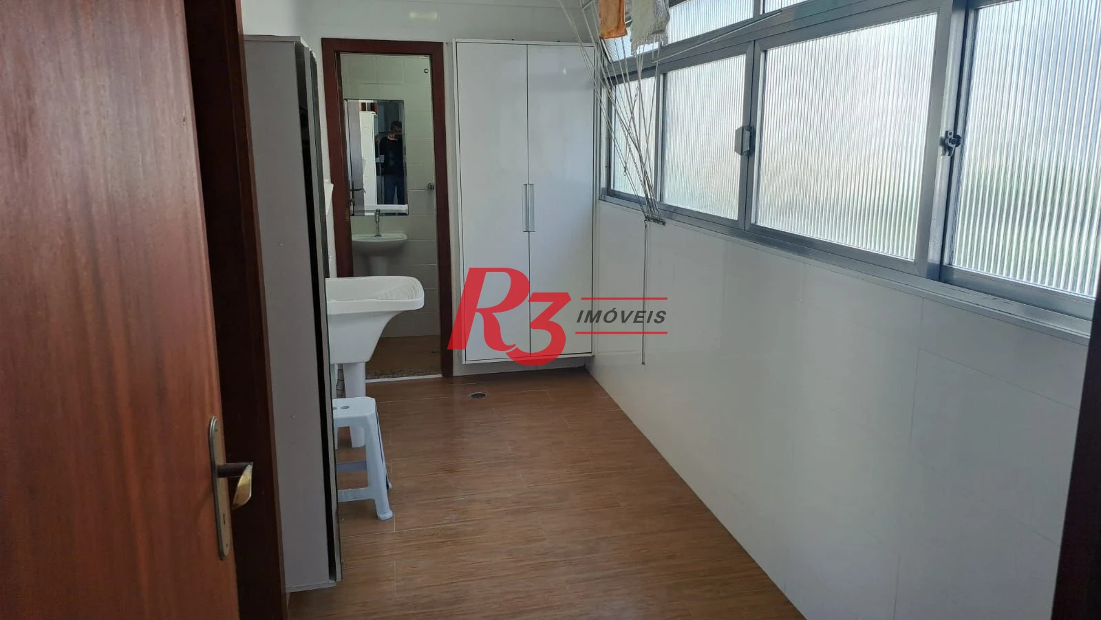 Apartamento com 3 dormitórios à venda, 184 m² por R$ 980.000,00 - Gonzaga - Santos/SP