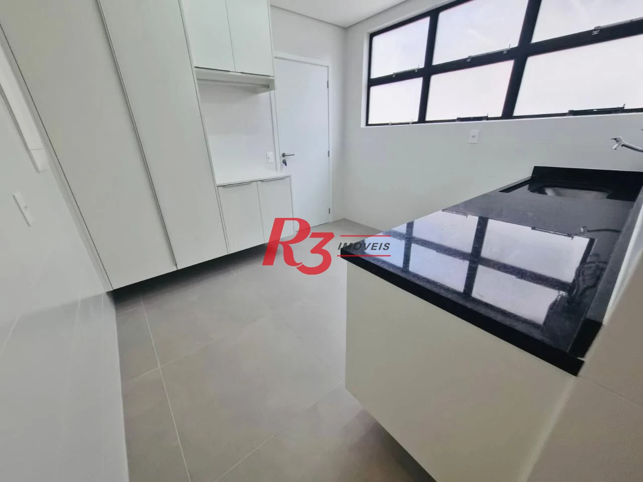 Apartamento com 4 dormitórios à venda, 280 m² por R$ 2.850.000,00 - Aparecida - Santos/SP