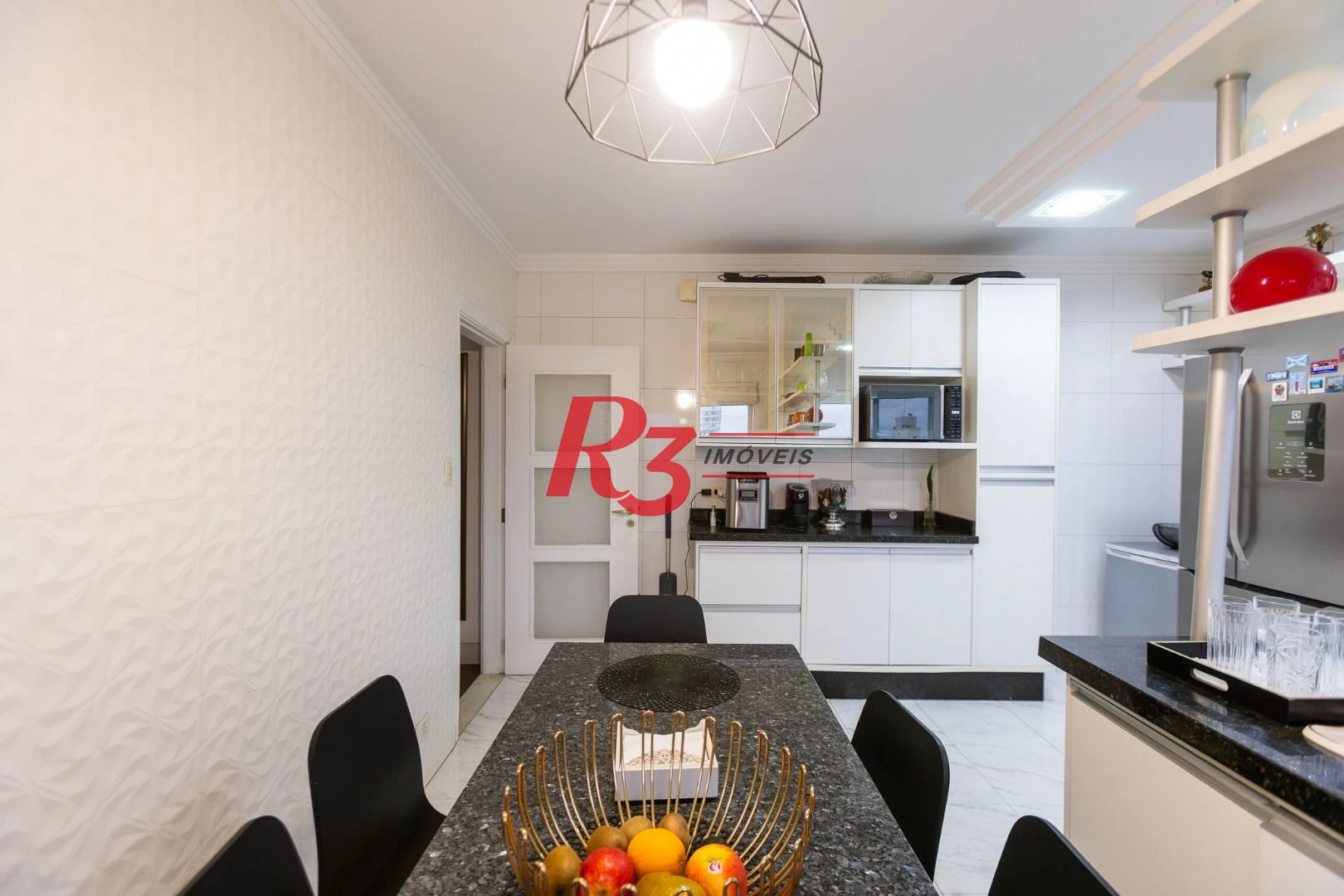 Apartamento com 3 dormitórios à venda, 210 m² por R$ 1.915.000,00 - Embaré - Santos/SP