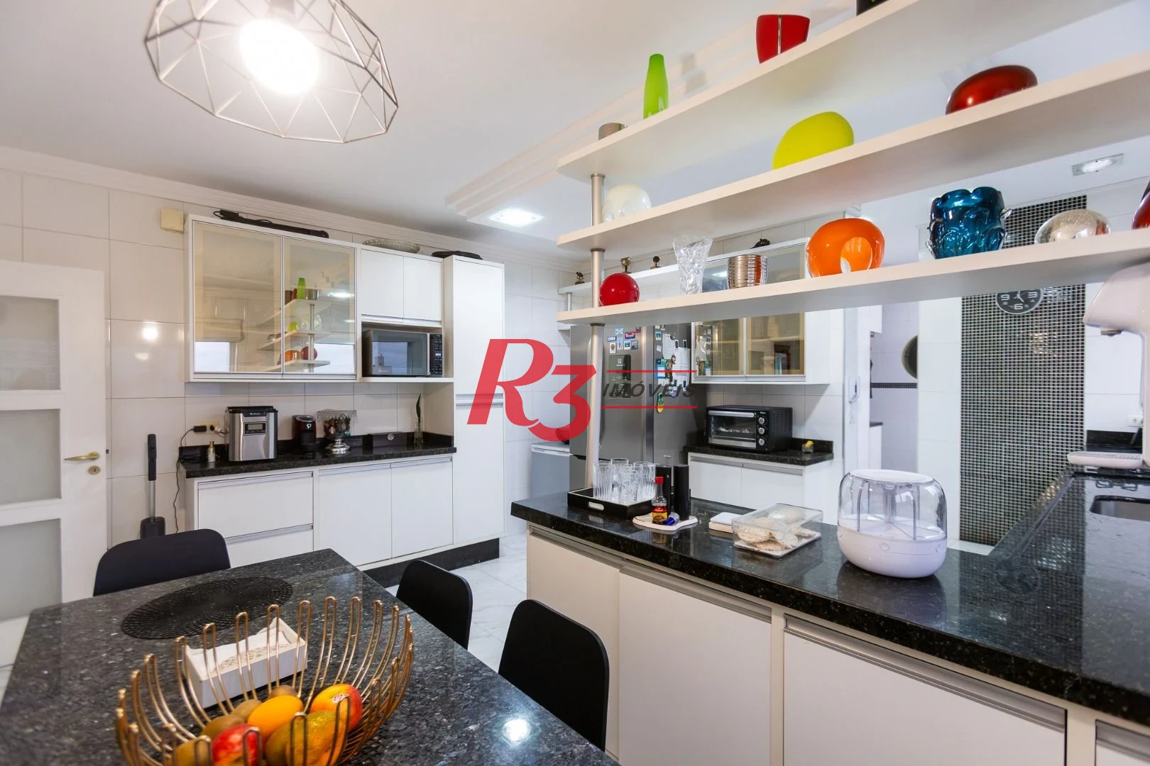 Apartamento com 3 dormitórios à venda, 210 m² por R$ 1.915.000,00 - Embaré - Santos/SP