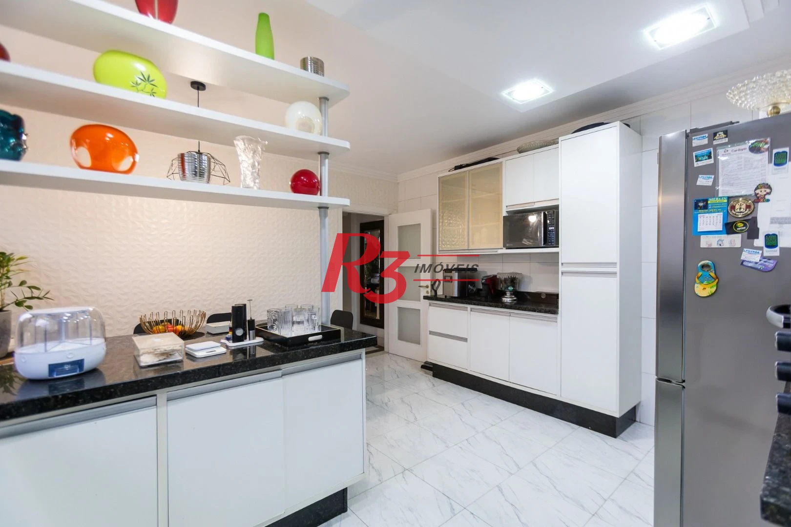 Apartamento com 3 dormitórios à venda, 210 m² por R$ 1.915.000,00 - Embaré - Santos/SP